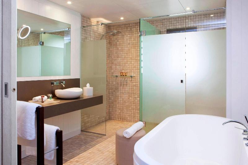 جناح غرفتين نوم, Sheraton New Caledonia Deva Spa & Golf Resort