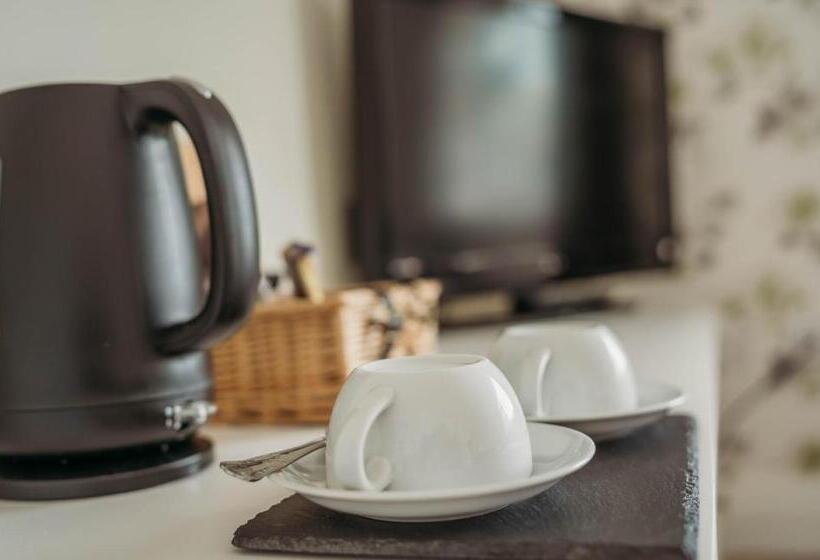 Люкс Премиум, Three Wells B&b