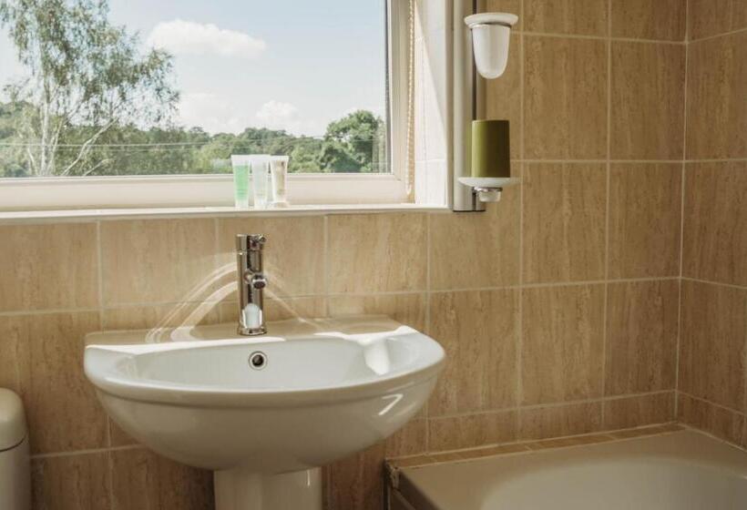 Номер Стандарт, Three Wells B&b