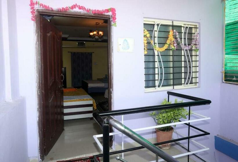 اتاق خانوادگی, Awantika Orchid Home Stay