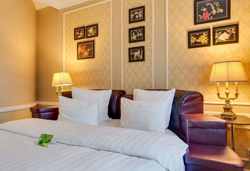 Студия Стандарт, The Rooms Boutique