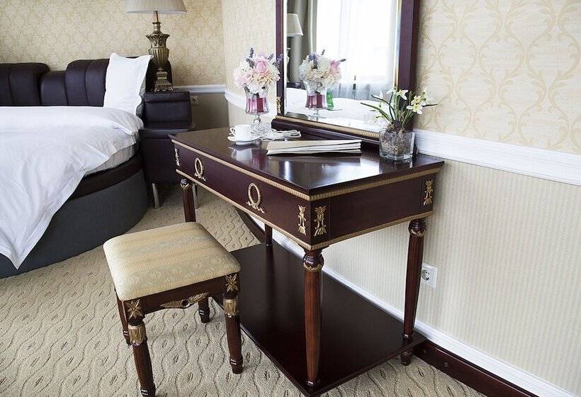 Номер Deluxe, The Rooms Boutique