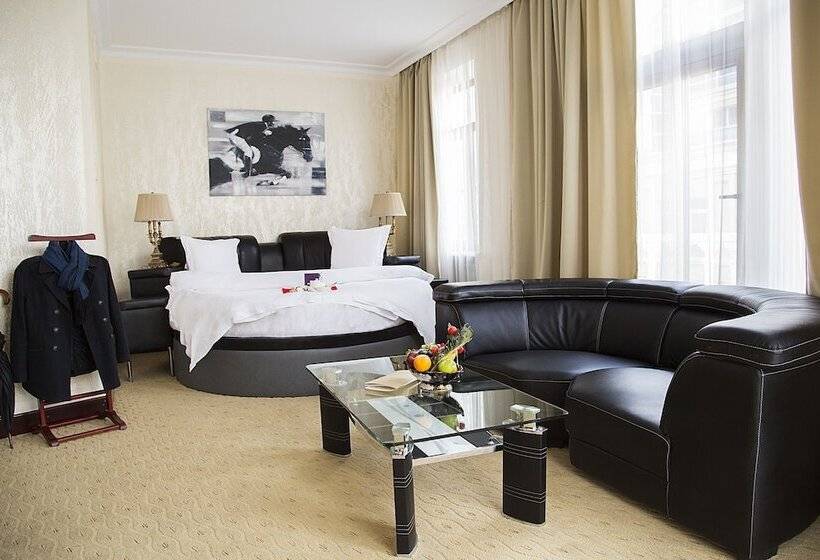Номер Deluxe с Балконом, The Rooms Boutique