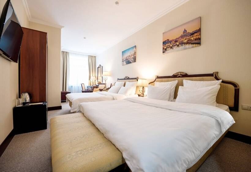 Семейный Номер, The Rooms Boutique