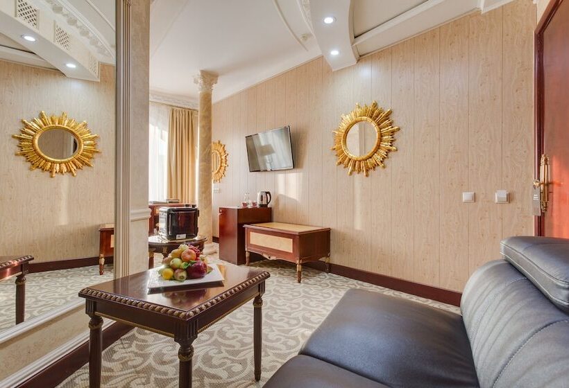 Люкс, The Rooms Boutique