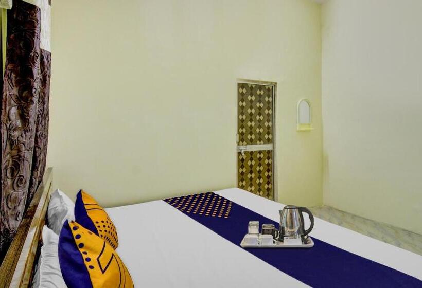 Трехместный Номер Deluxe, Spot On Hotel Ashoka