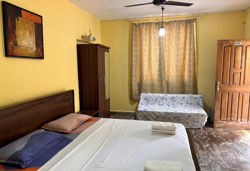 带阳台的豪华间, James Guesthouse
