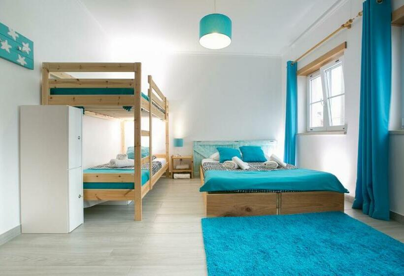 Номер Стандарт Трехместный, Alex Surf Hostel
