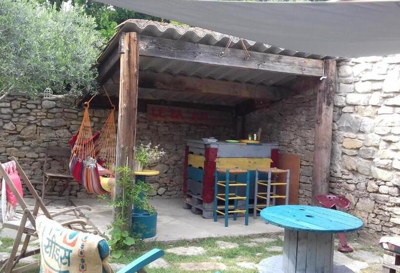 Номер Стандарт, Un Nid Entre Vignes Et Pierres Pic St Loup