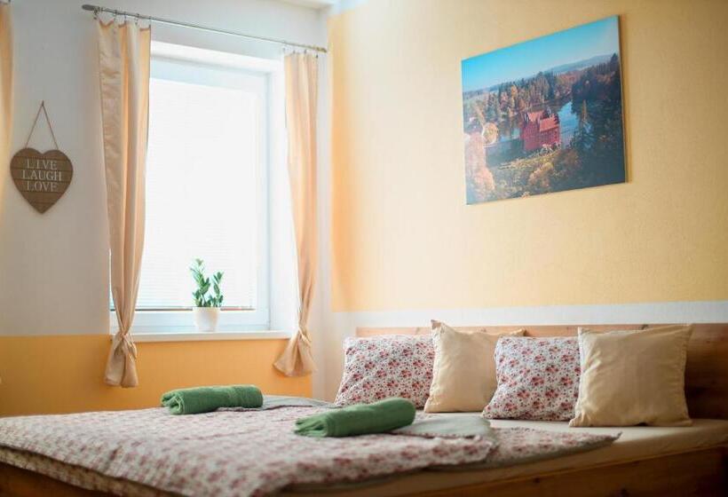Трехместный Номер Комфорт, Penzion Zlatovláska U Zámku červená Lhota