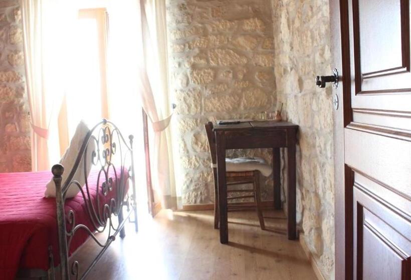 Номер Стандарт, B&b Lo Gnomo