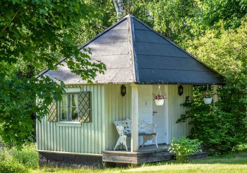 Дом 1 Спальня, Brunnbäcks Herrgård