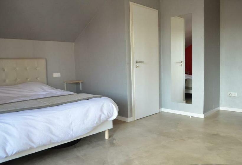 Номер Стандарт с Балконом, Chambres D Hotes Joel