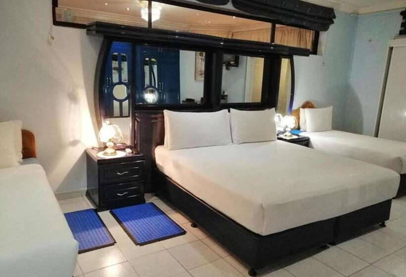 غرفة كلاسيكية رباعية, Lenasia Guest Lodge