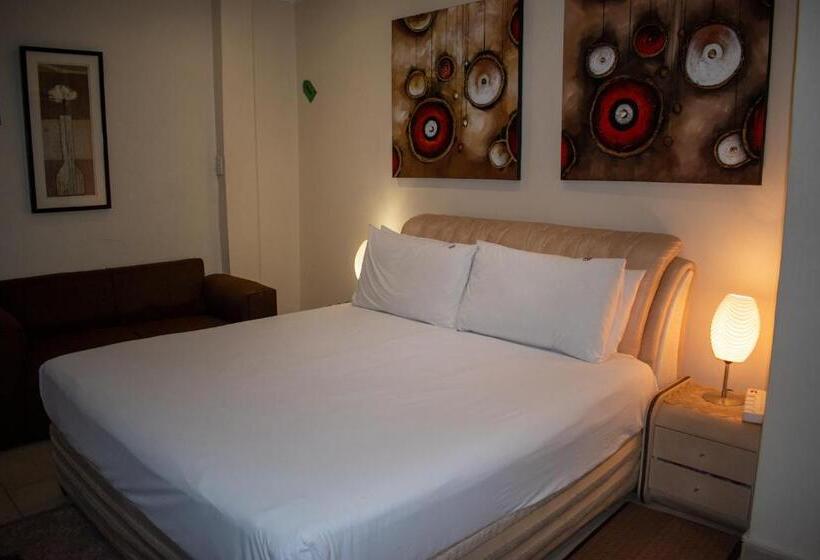 غرفة سوبيريور سرير كينج, Lenasia Guest Lodge