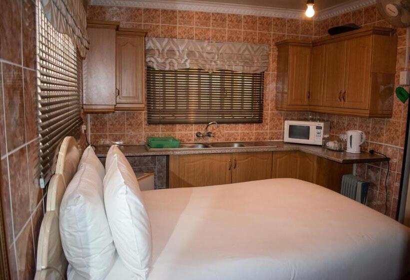 غرفة إقتصادية, Lenasia Guest Lodge