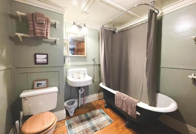 Четырехместный Номер Deluxe, White Pine Camp