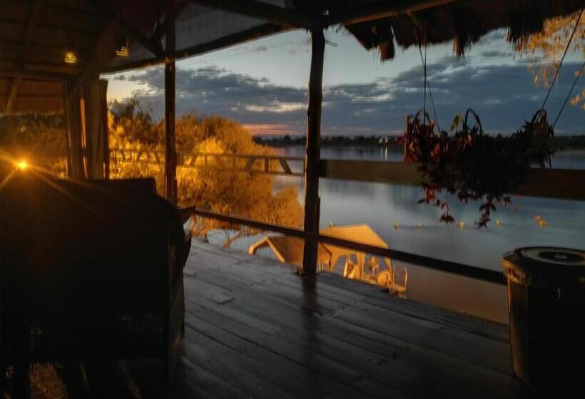 اتاق استاندارد با بالکن, Caprivi Houseboat Safari Lodge
