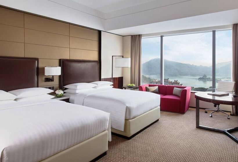 اتاق اجرایی, Shunde Marriott