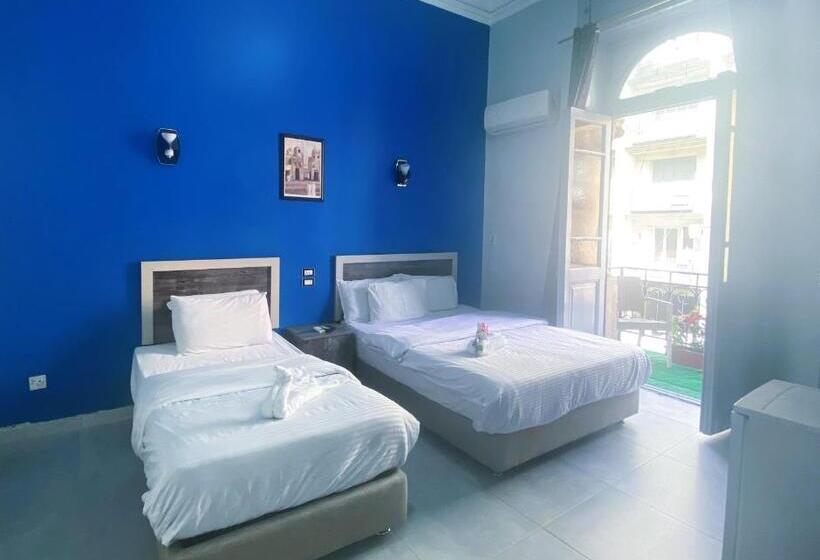 اتاق استاندارد سه تخته با سرویس بهداشتی مشترک, The Australian Hostel