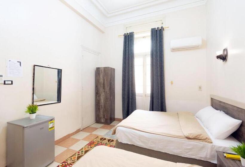 اتاق لوکس چهار تخته, The Australian Hostel