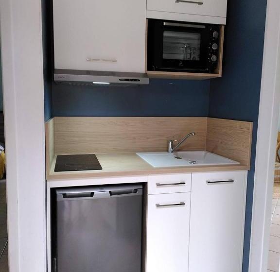 1 Bedroom Apartment Mountain View, Brin D Ardèche