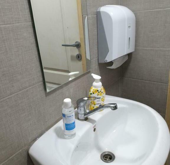 Четырехместный Номер Стандарт Вид на Сад, Hobby Land Ranch Horse S Barn Guesthouse