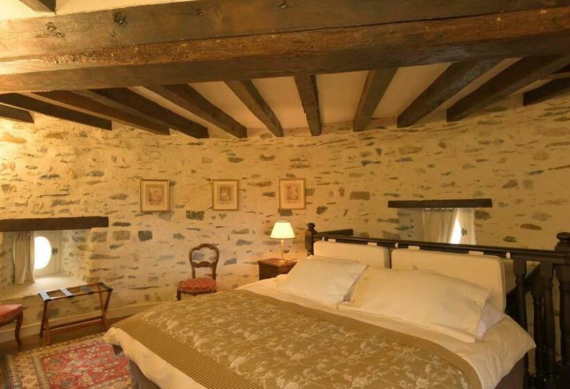 Номер Deluxe, Le Château D Hauterives