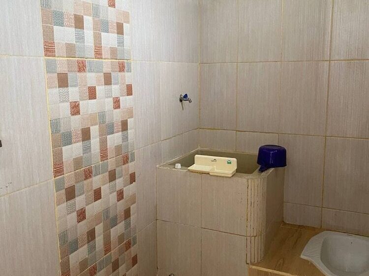 Номер Стандарт, Oyo 90960 Putih Salju Homestay Syariah