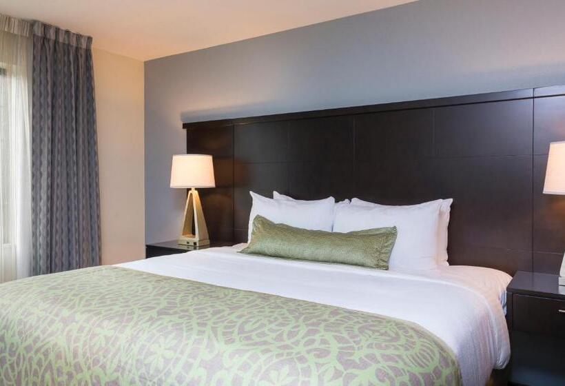 Люкс Кровать Кинг, Staybridge Suites Canton, An Ihg