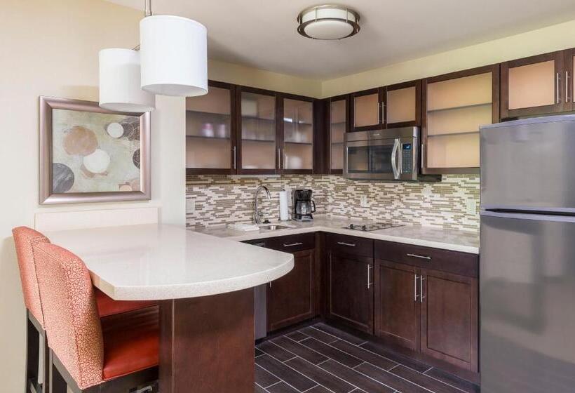 Номер Стандарт Адаптированный для Инвалидов, Staybridge Suites Canton, An Ihg