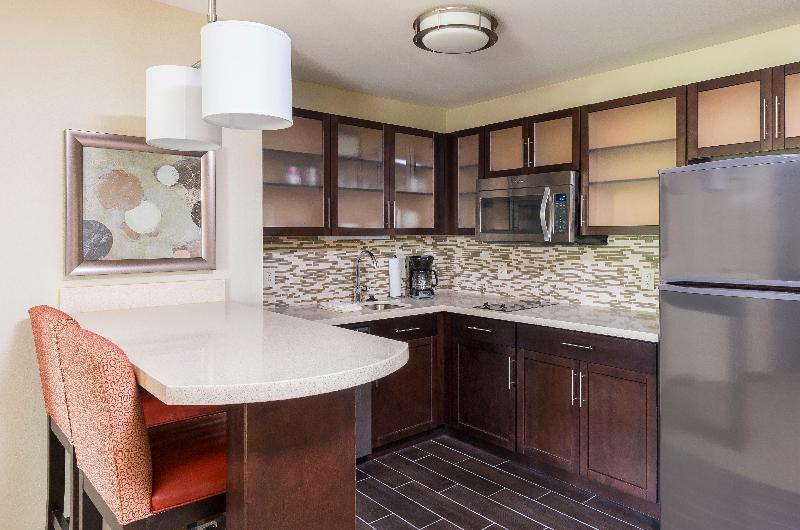 Люкс Адаптированный для Инвалидов, Staybridge Suites Canton, An Ihg