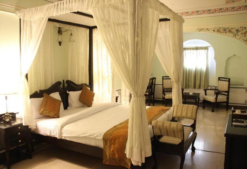 Camera Premium, Welcomheritage Traditional Haveli