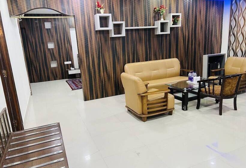 سوییت لوکس, Bodhgaya Regency