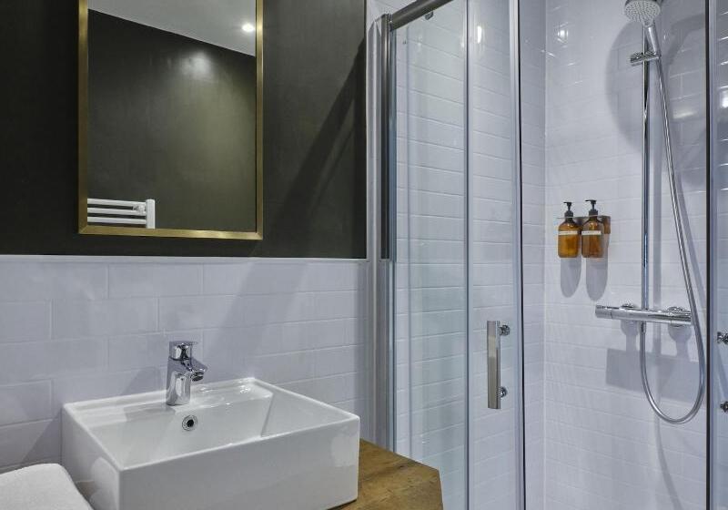 キングサイズベッドのスタンダードルーム, The Bath