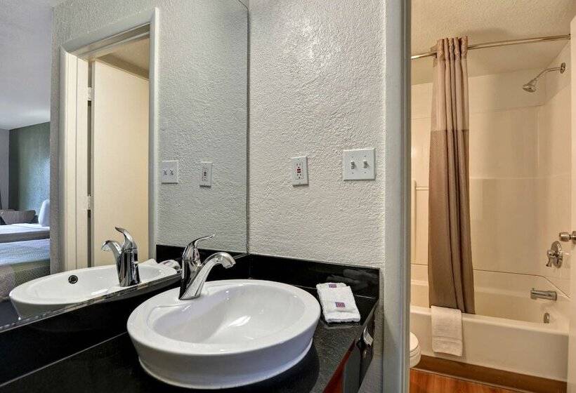 Suite, Motel 6 Destin, Fl