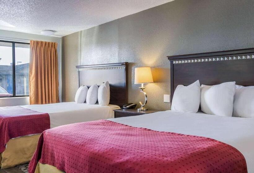 Номер Стандарт, Rodeway Inn Near Hall Of Fame