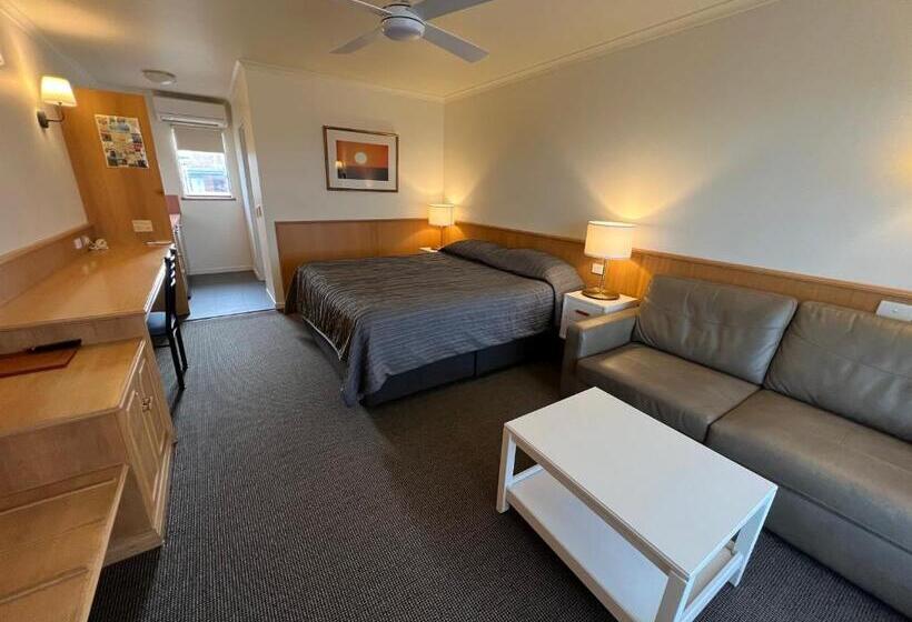 스탠다드 룸 킹사이즈 침대, Summerhill Motor Inn