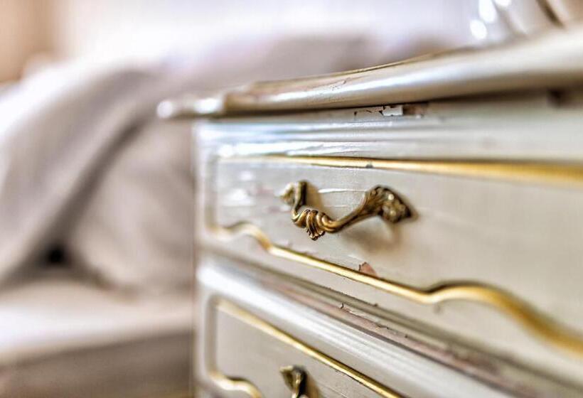 Номер Стандарт, Boutique Pałac Warmątowice Sienkiewiczowskie