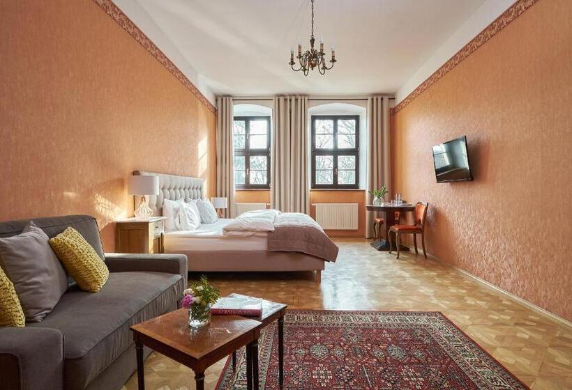 Студия Стандарт, Boutique Pałac Warmątowice Sienkiewiczowskie