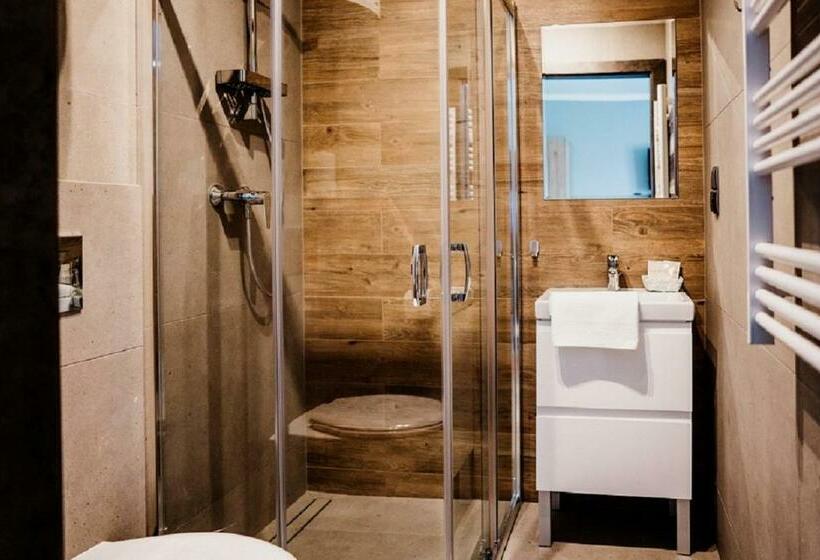 Четырехместный Номер Стандарт, Róża Rooms
