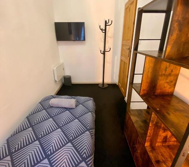 غرفة أساسية فردية, Topolove Rooms & Apartments