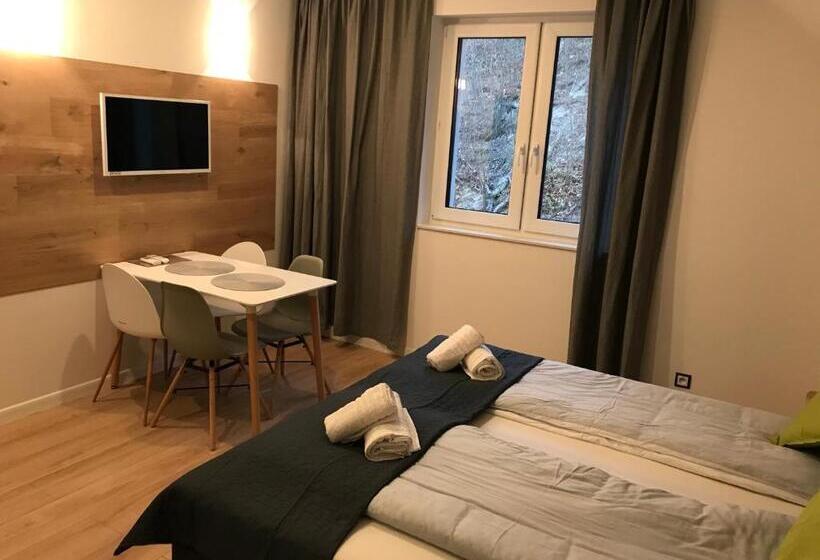 Номер Deluxe с Видом, Apartamenty Pod Zamkiem W Janowcu