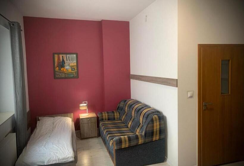 Четырехместный Номер Стандарт, Hostel Sportowa