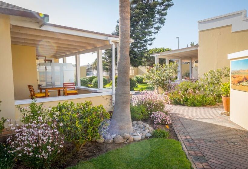 اتاق استاندارد, Cornerstone Guesthouse