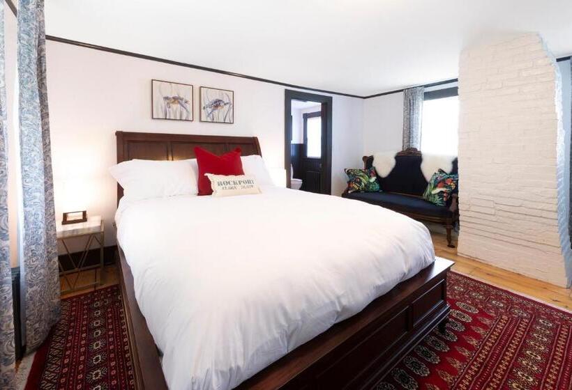 Номер Deluxe, Sally Webster Inn