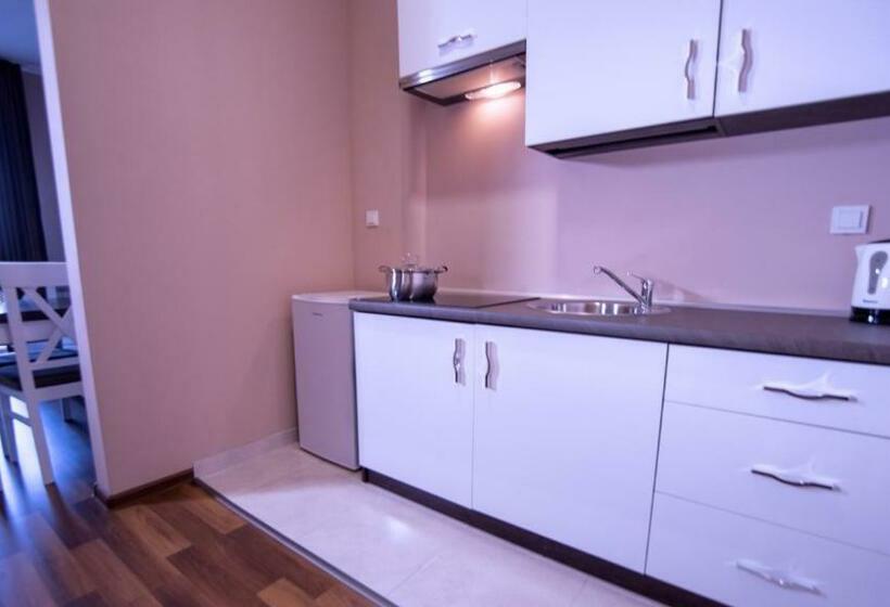 Люкс, Wesoła Apartamenty
