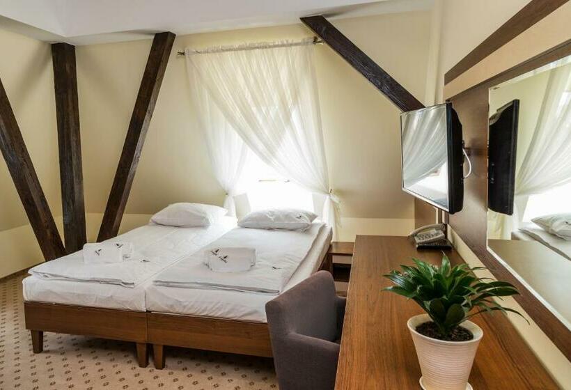 Номер Стандарт, Fregata