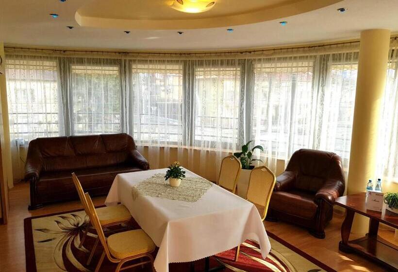 Апартаменты 1 Спальня, Restauracja Hotel Przystan