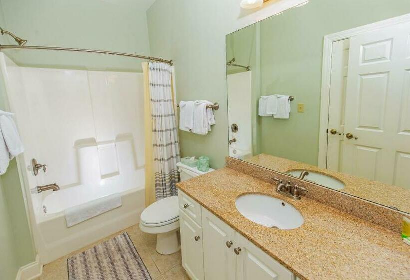 Вилла 3 Спальни, Grande Villas At World Tour Golf Resort